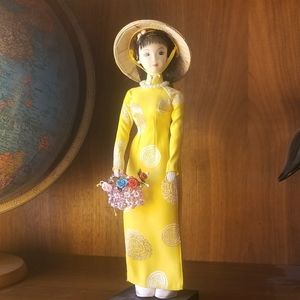 ⭐Vietnamese Doll
